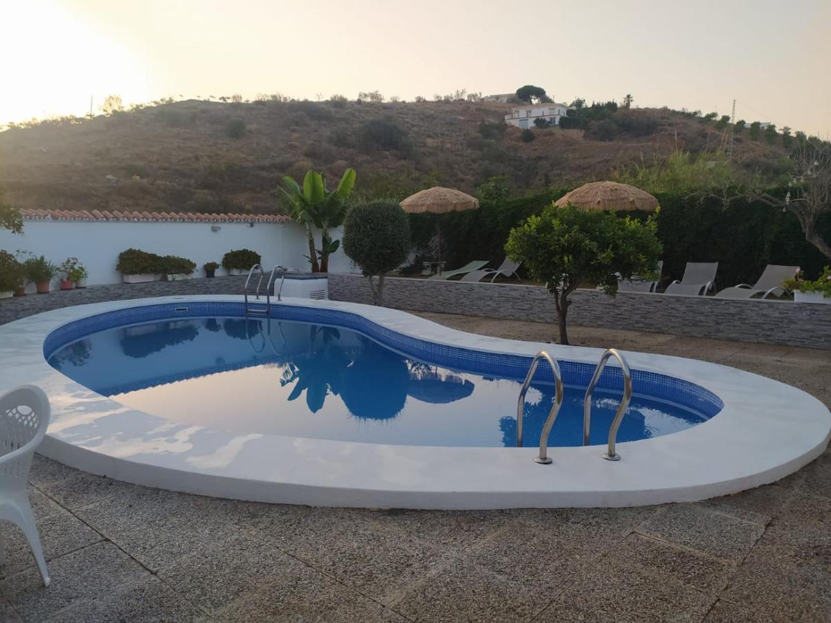 Villa Candela En Benajarafe Piscina Privada Екстериор снимка
